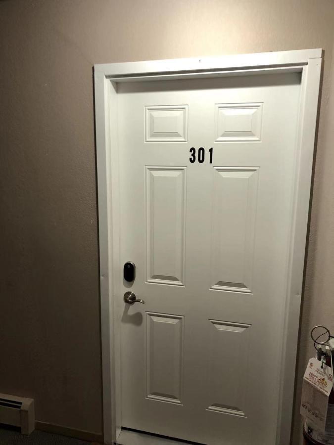 Unit #301 Mountain View 1Br In Canmore Down Town Exterior photo